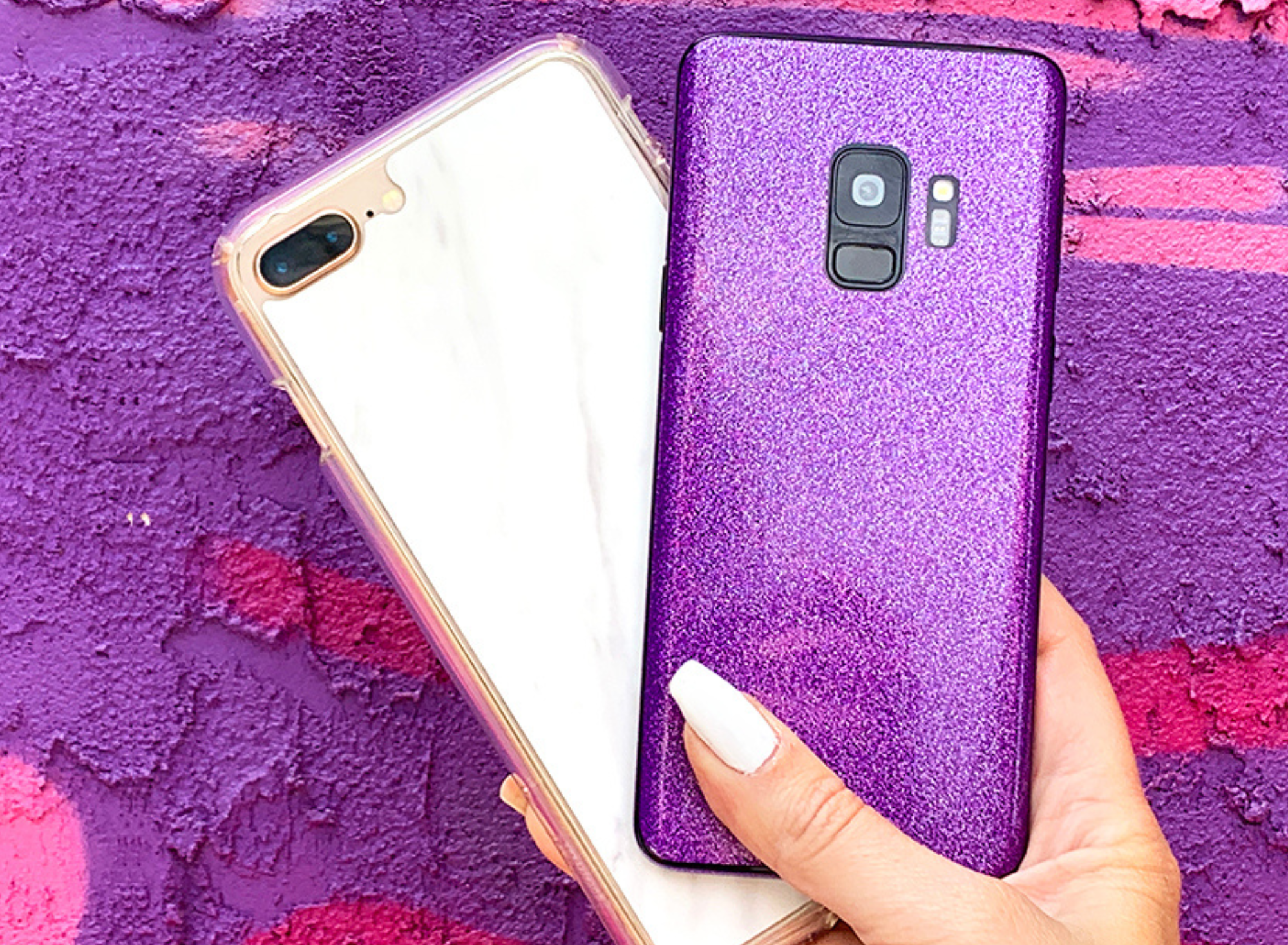 Phone with a purple and marbre Style Skins